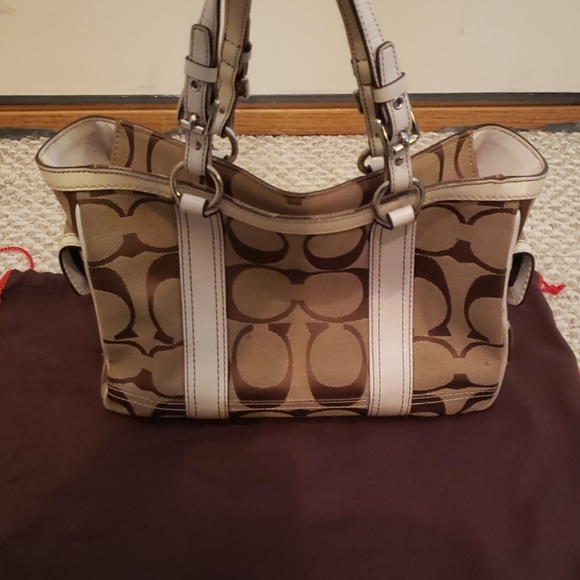 Coach Bag - Picture 3 of 3